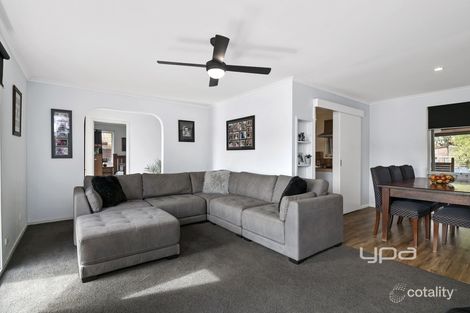 Property photo of 18 Fisher Court Sunbury VIC 3429