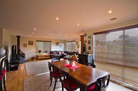 Property photo of 23 Robb Drive Romsey VIC 3434