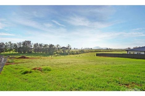 Property photo of 17 Banool Circuit Bomaderry NSW 2541