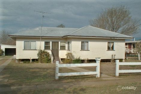 30 Murray St, Pittsworth, QLD 4356