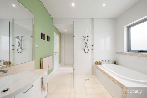 Property photo of 111 Eastern Valley Way Castlecrag NSW 2068