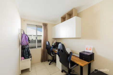 Property photo of 24 Chipping Crescent Wellard WA 6170