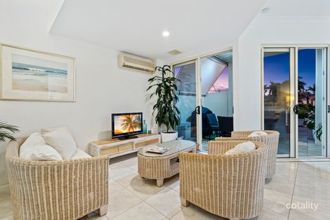 Property photo of 27/3 Lee Road Runaway Bay QLD 4216
