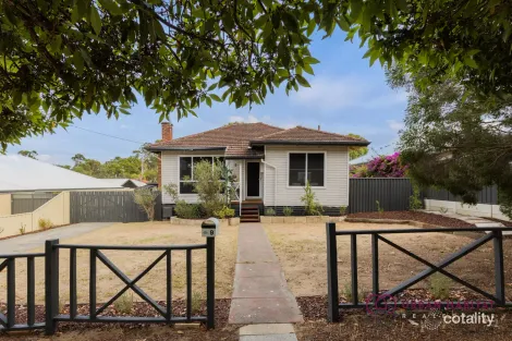 9 Cowcher Way W, Medina, WA 6167