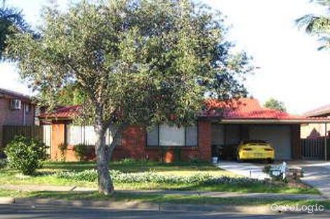 Property photo of 17 Strathfield Close St Johns Park NSW 2176