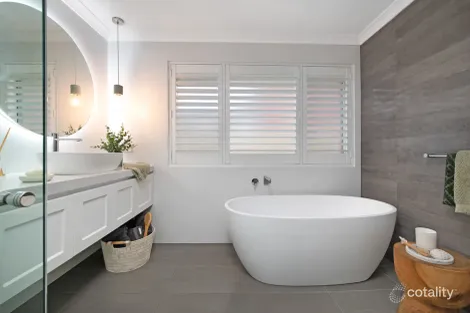 Property photo of 8 Pinnacle Way Glenwood NSW 2768