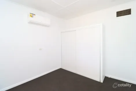 2/13 Deighton St, Mornington, QLD 4825
