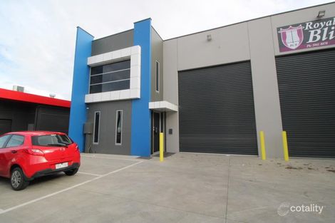 19 Commercial Dr, Pakenham, VIC 3810