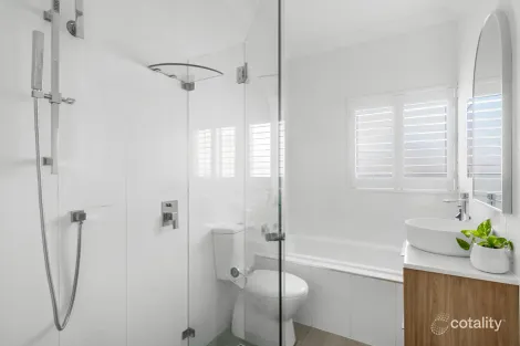 Property photo of 2 Mary Avenue Figtree NSW 2525