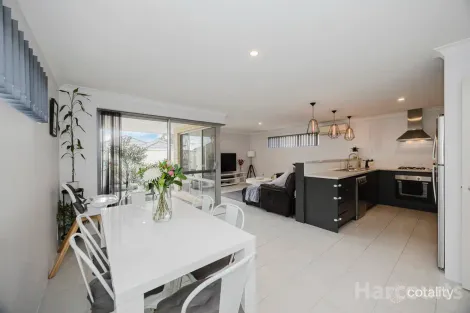 Property photo of 23B Pintabona Drive Sinagra WA 6065