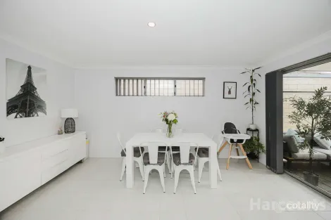 Property photo of 23B Pintabona Drive Sinagra WA 6065