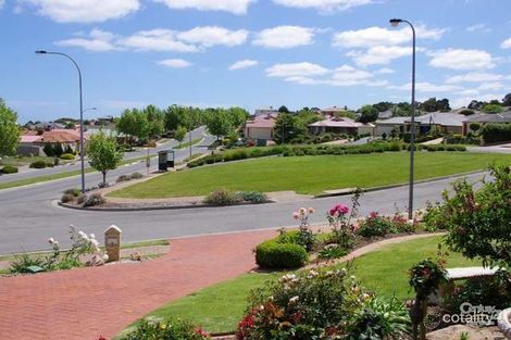 Property photo of 8 The Crescent Seaford Rise SA 5169