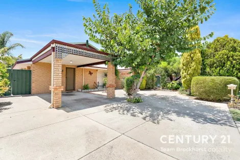 Property photo of 11 Firefalls Close Huntingdale WA 6110