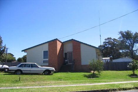 16 Hogarth Ave, Mount Warrigal, NSW 2528