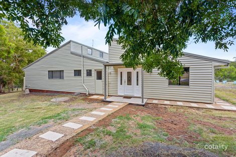 Property photo of 17 Panorama Drive Glenvale QLD 4350