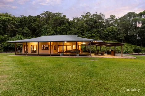 16 Robin Cl, Whyanbeel, QLD 4873