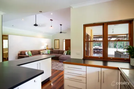 Property photo of 16 Robin Close Whyanbeel QLD 4873