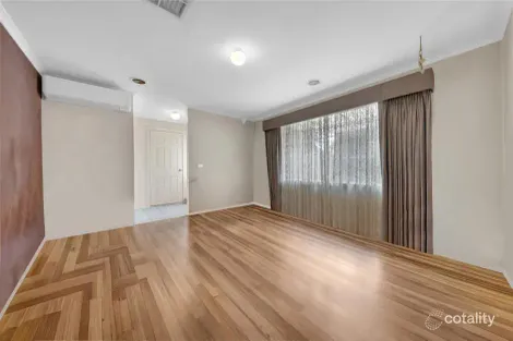 Property photo of 3 Tunley Place Roxburgh Park VIC 3064