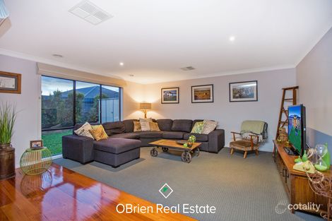 Property photo of 23 Belvedere Drive Pakenham VIC 3810