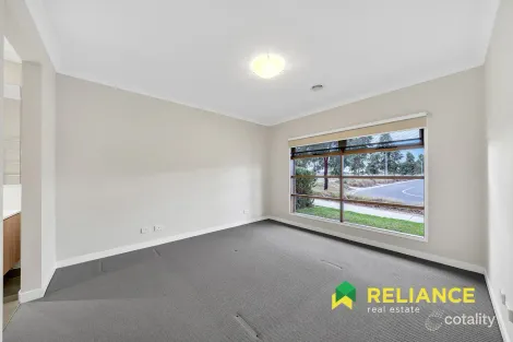 Property photo of 66 Goldeneye Circuit Werribee VIC 3030