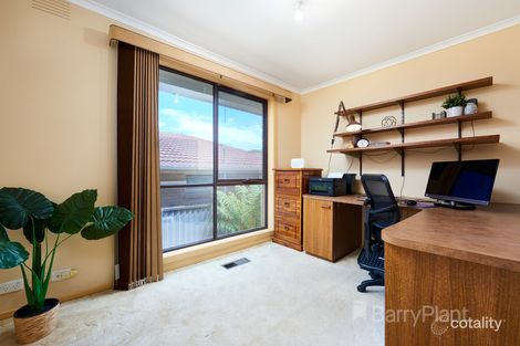 Property photo of 77 Bundeena Avenue Keysborough VIC 3173