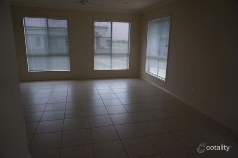 Property photo of 73 Canecutters Drive Ooralea QLD 4740