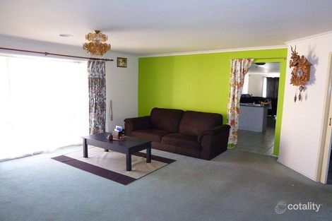 Property photo of 11 Botanical Grove Doveton VIC 3177