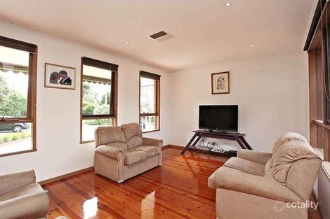 Property photo of 3 Marloo Court Croydon Hills VIC 3136
