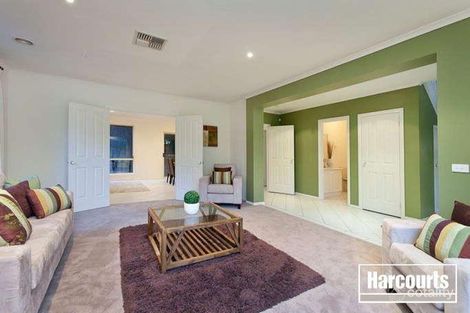 Property photo of 2 Daffodil Court Endeavour Hills VIC 3802