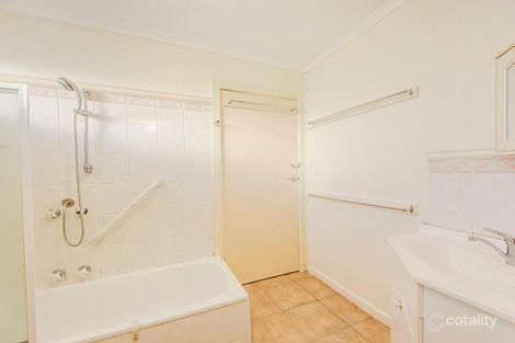 Property photo of 32 President Road Albanvale VIC 3021