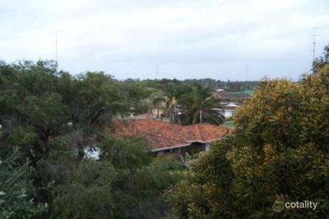 Property photo of 32 Waratah Crescent South Bunbury WA 6230