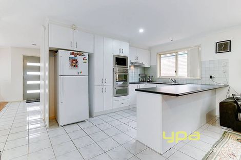 Property photo of 12 Prentice Court Roxburgh Park VIC 3064