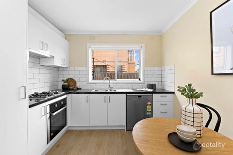 Property photo of 2/50 Bayview Road Seddon VIC 3011