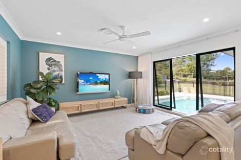 Property photo of 2 Clearview Place Rosemount QLD 4560