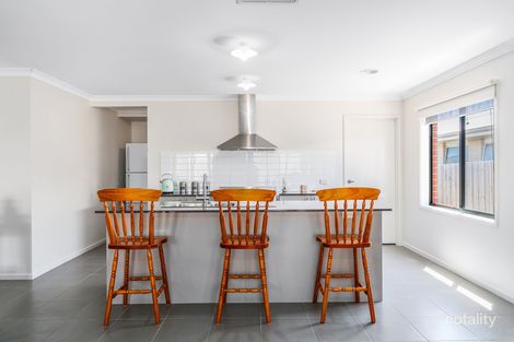 Property photo of 3 Volterra Way Leopold VIC 3224