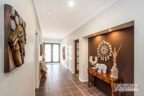 Property photo of 16 Birmingham Parade Piara Waters WA 6112