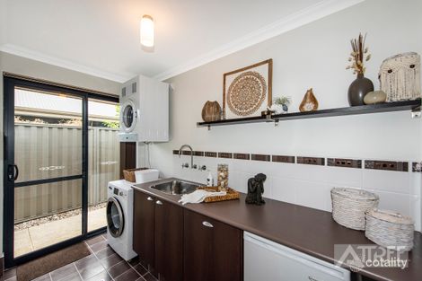 Property photo of 16 Birmingham Parade Piara Waters WA 6112