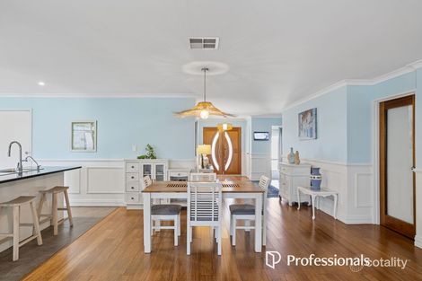 Property photo of 28 Paymaster Way Alkimos WA 6038