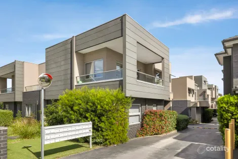 9/21 STATION RD, OAK PARK, VIC 3046
