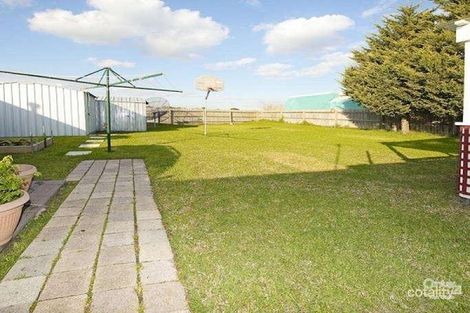 Property photo of 25 Springvalley Way Narre Warren South VIC 3805