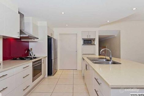 Property photo of 32 Healy Court Mudgeeraba QLD 4213