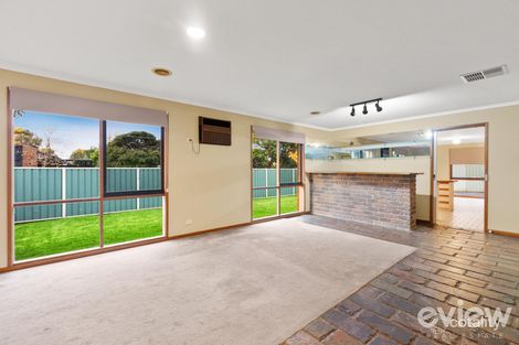 Property photo of 18 Chatterley Court Frankston VIC 3199