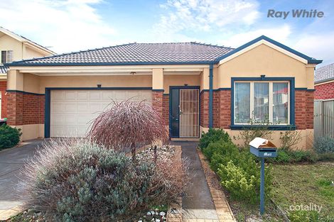 Property photo of 10 Edgbaston Parade Caroline Springs VIC 3023