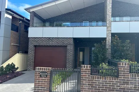 122a Maiden St, Greenacre, NSW 2190