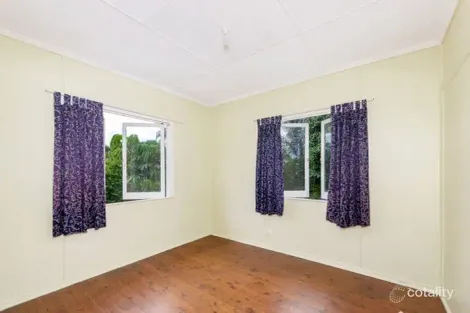 Property photo of 9 Central Street Labrador QLD 4215