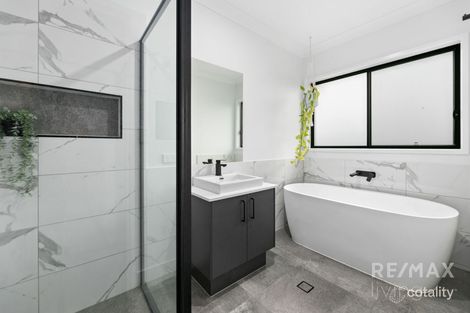 Property photo of 2 Dingo Drive Caboolture South QLD 4510