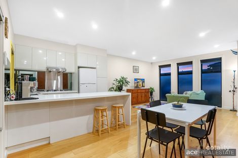 Property photo of 2/8 Conway Court Altona North VIC 3025