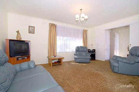 Property photo of 1 Spinosa Close Endeavour Hills VIC 3802