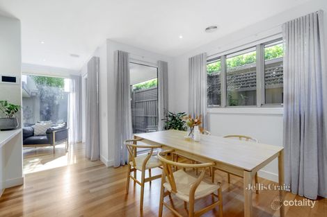 Property photo of 6 Broadbridge Place Malvern East VIC 3145