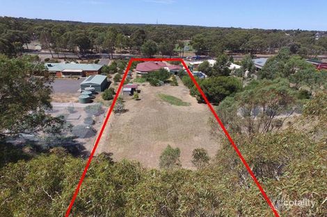 Property photo of 24 Beckhams Road Maiden Gully VIC 3551